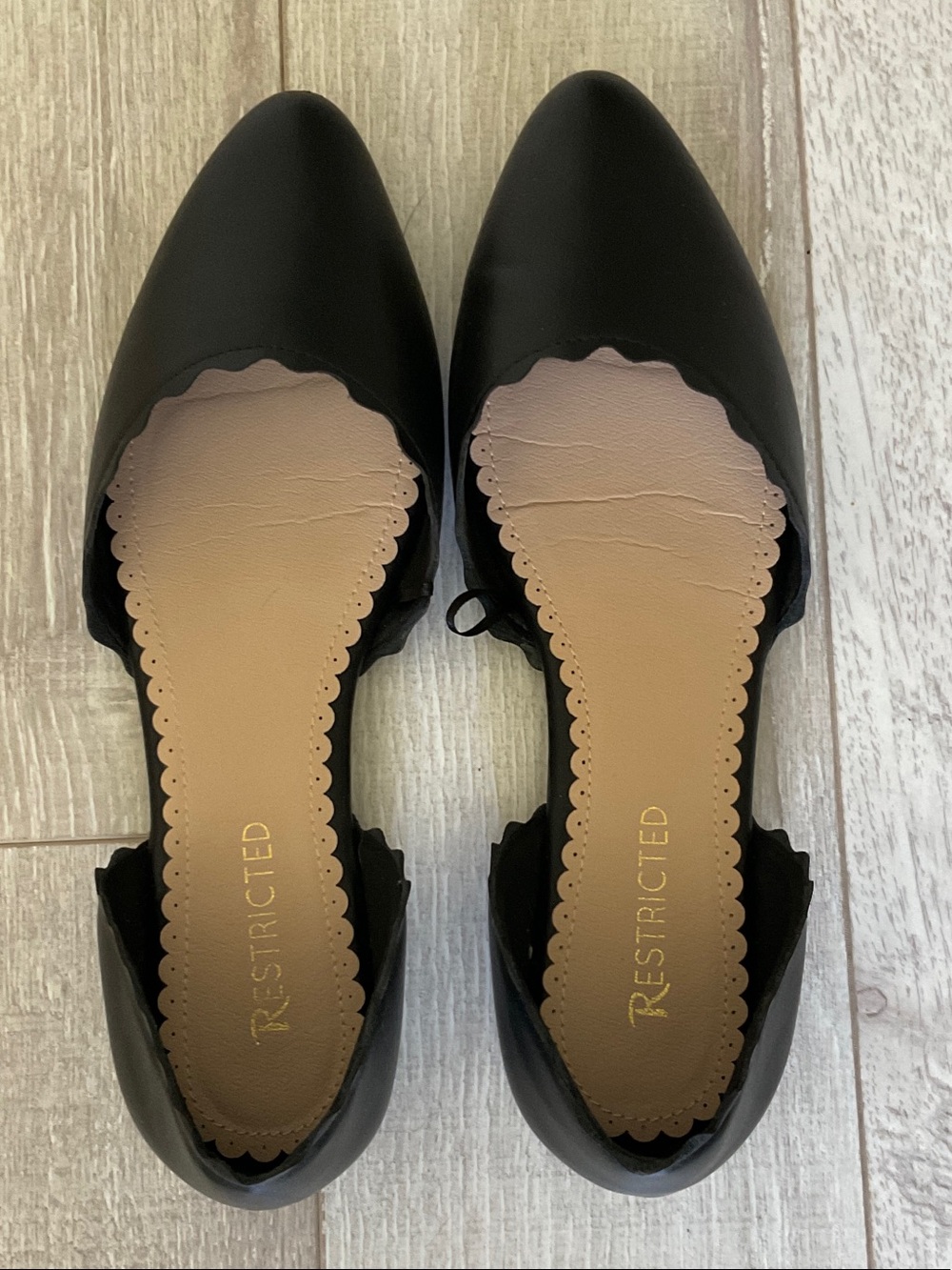 Restricted Black Pointed D'Orsay Scallop Edge Flats